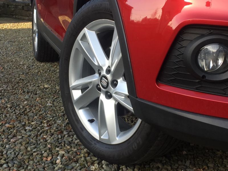 SEAT ARONA