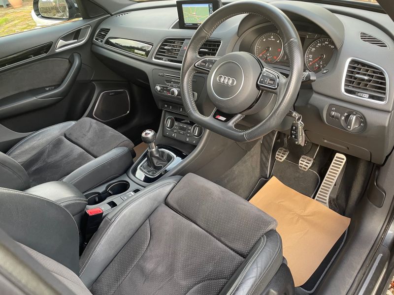 AUDI Q3 S LINE QUATTRO BLACK EDITION