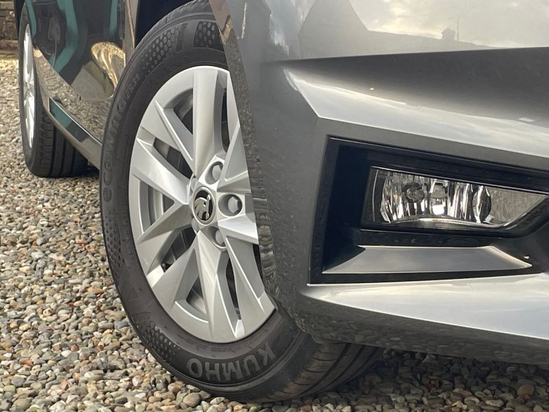 SKODA  FABIA 